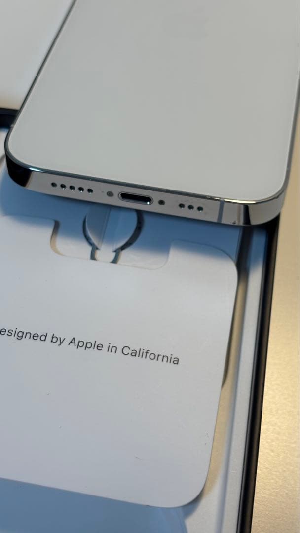 iPhone13pro 256GB 初期化済 SIMフリー 割れあり