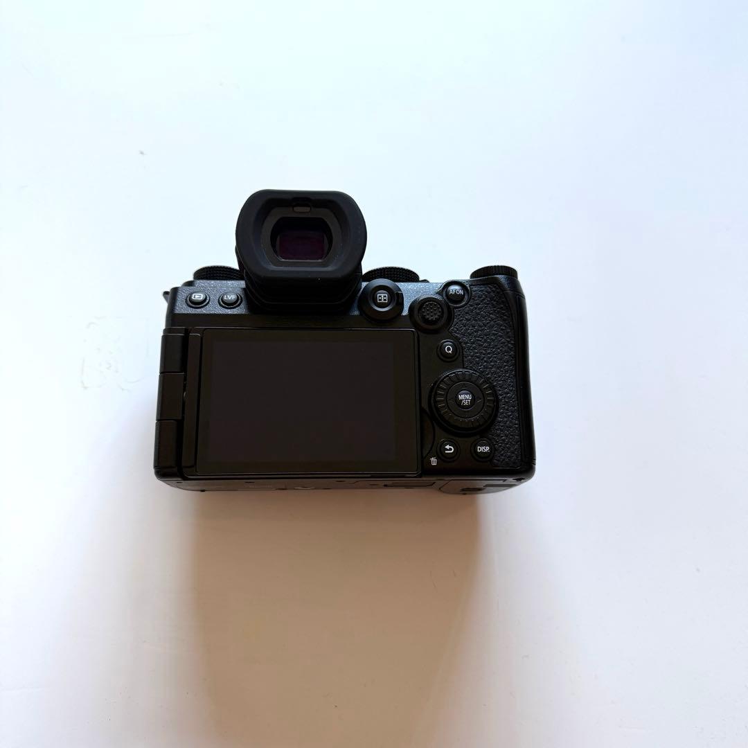 ★美品 LUMIX DC-S5M2W 標準ズーム・単焦点キット s5II