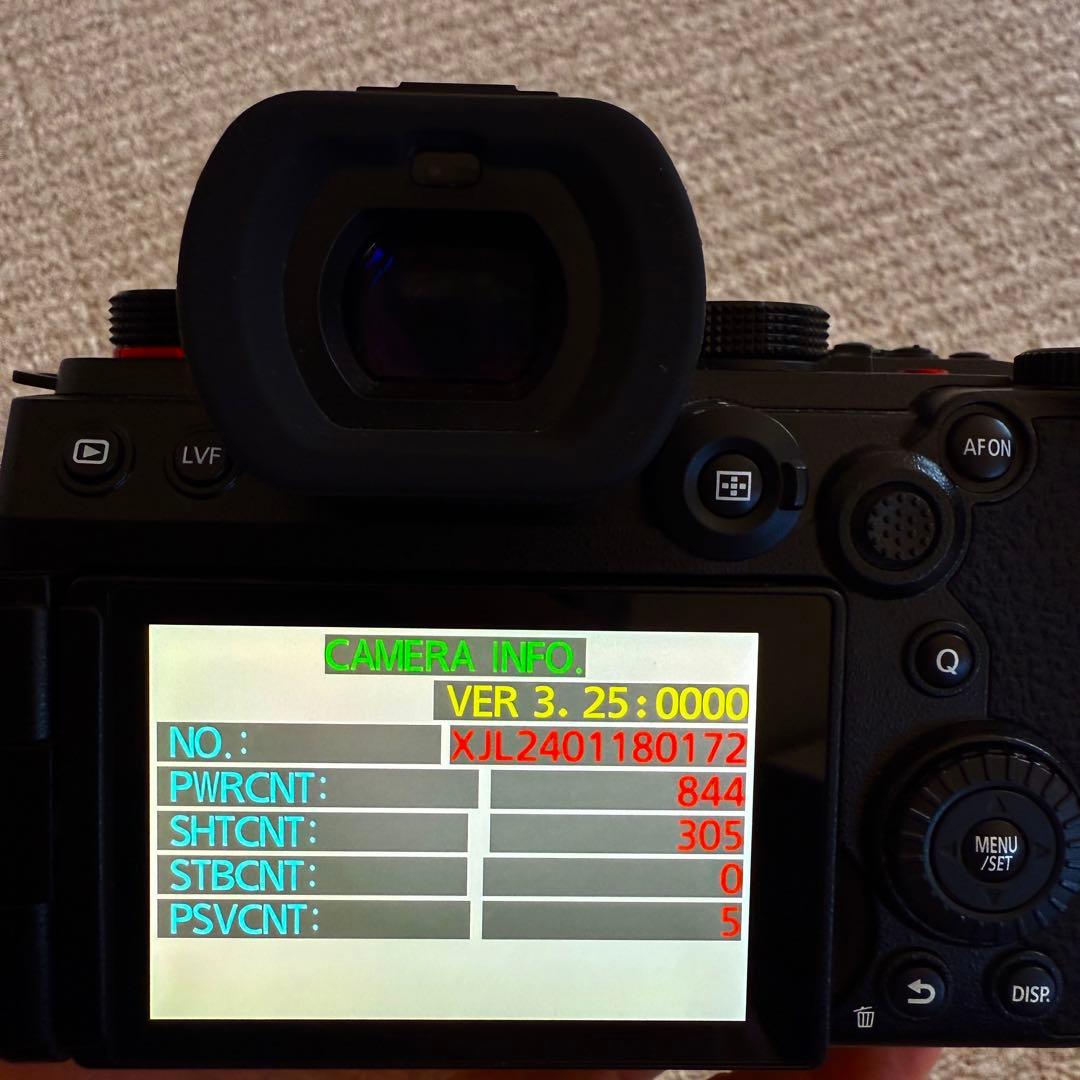 ★美品 LUMIX DC-S5M2W 標準ズーム・単焦点キット s5II