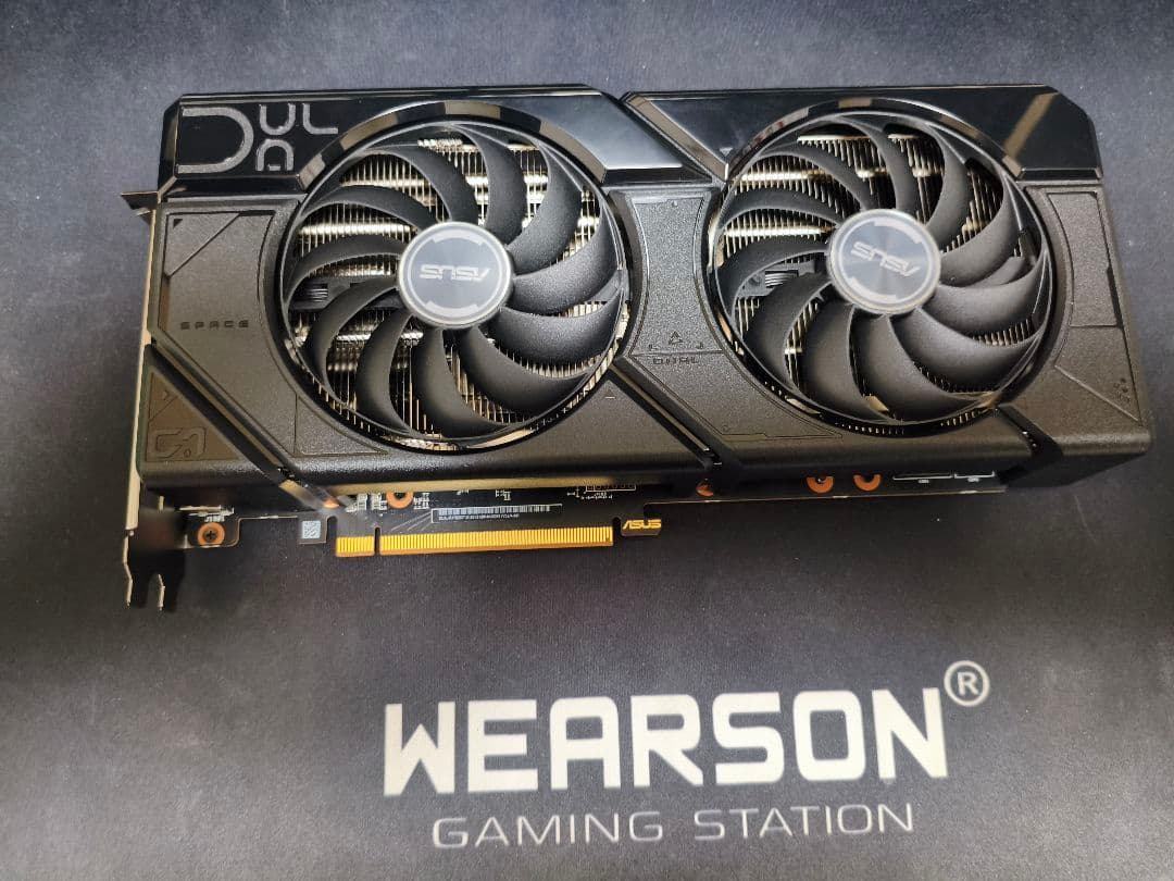 ASUS Radeon RX 7800 XT ☆未使用・開封済み・半年保証付き☆