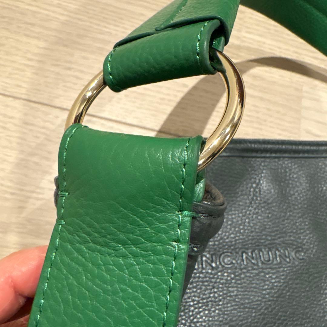 HINC NUNCレザー ショルダーバッグ