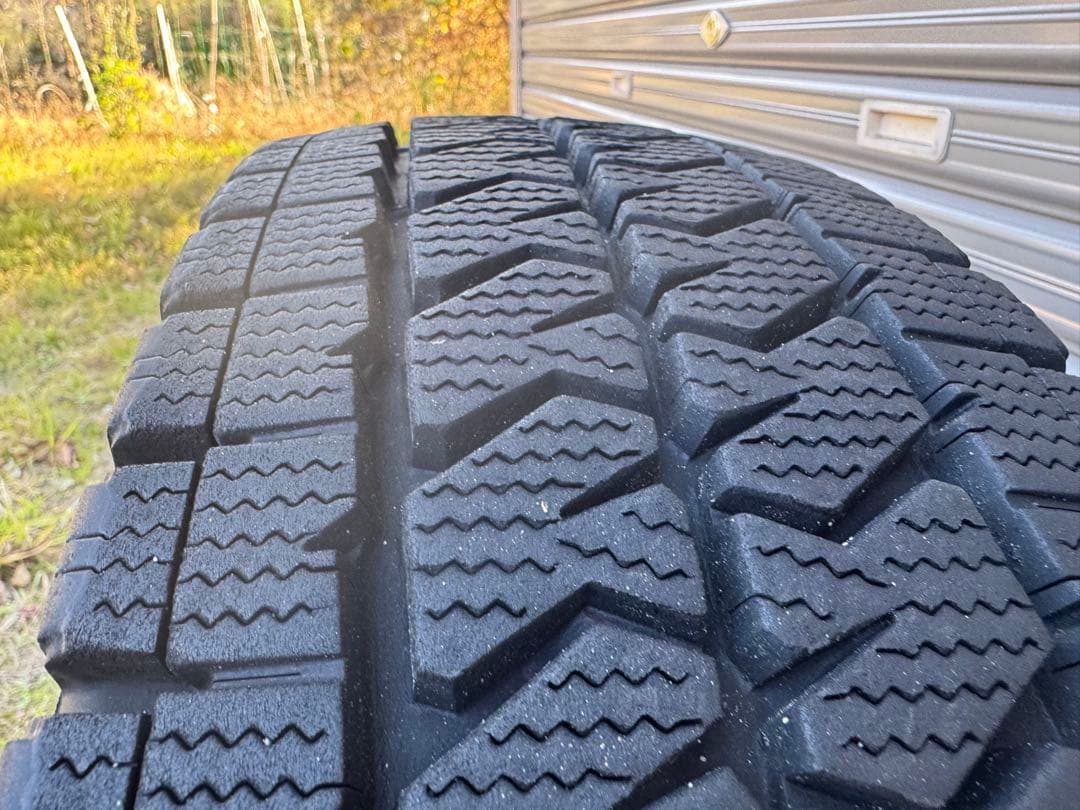 【正月セール¥1000引き】ブリザックスタッドレスVL10 タイヤホイールセット