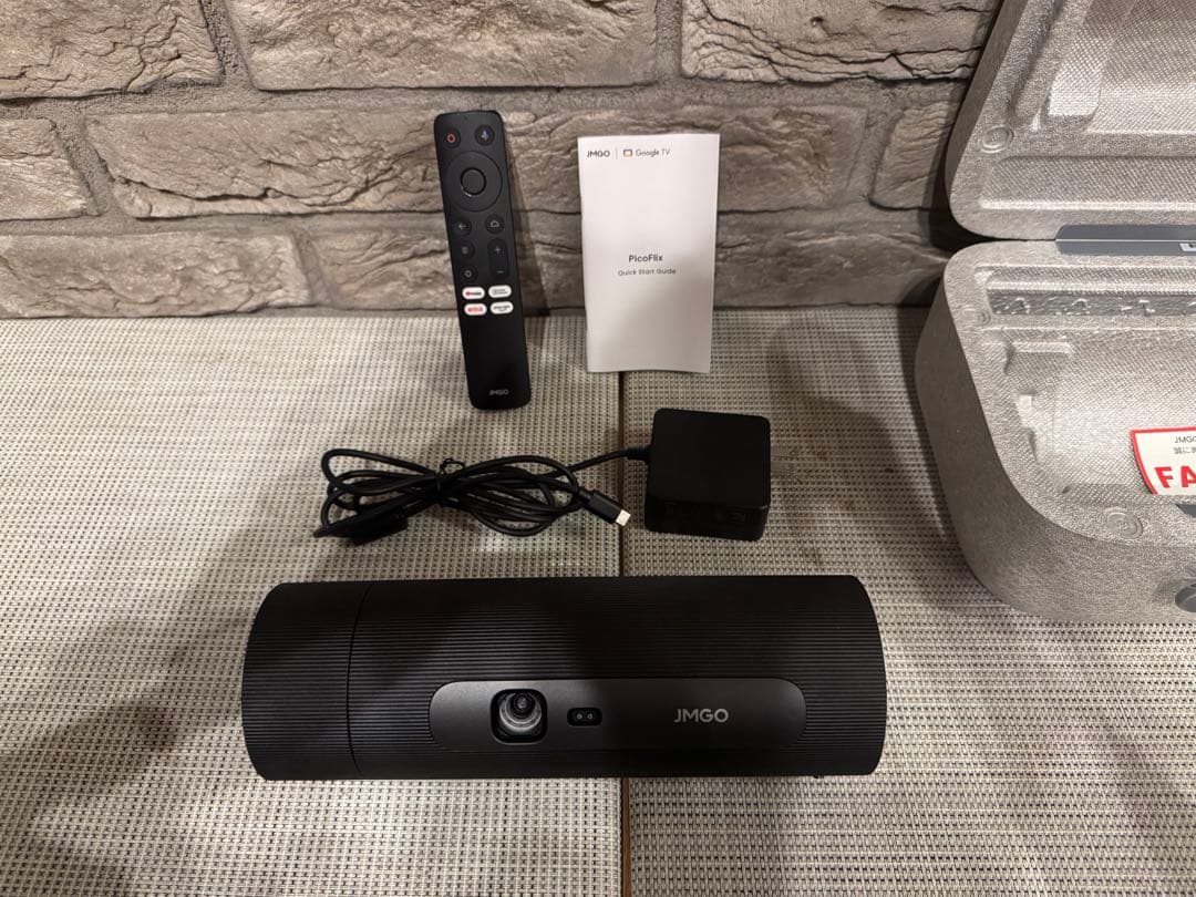 【美品】JMGO PicoFlix モバイルプロジェクター※数回のみ使用