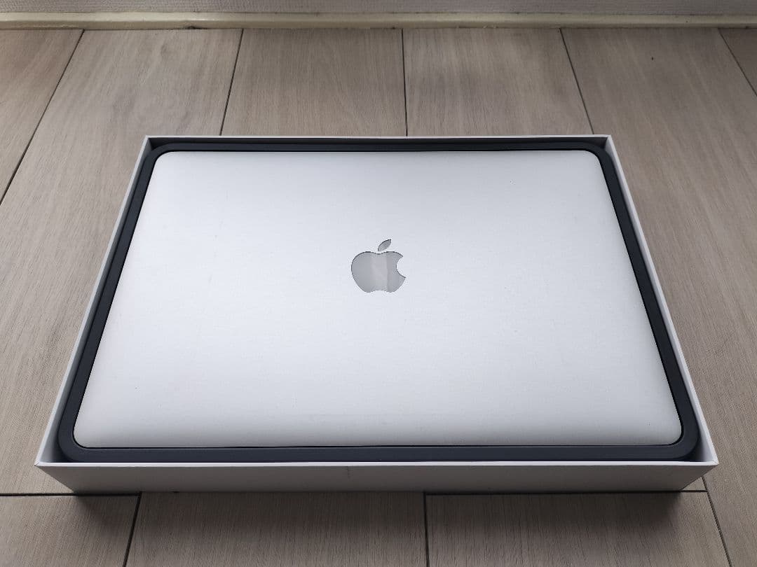 ★Apple MacBook Pro 2015 Retinaディスプレイ　箱付き