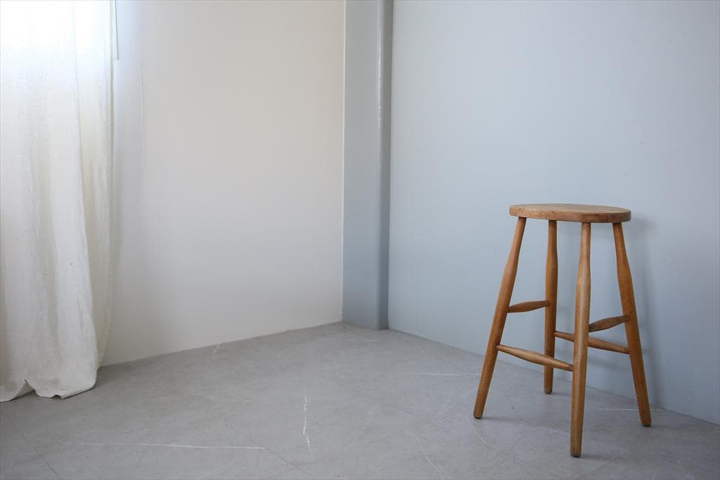 英国アンティーク木製スツール/丸椅子イス/踏み台/腰掛け/飾り棚(92-107)