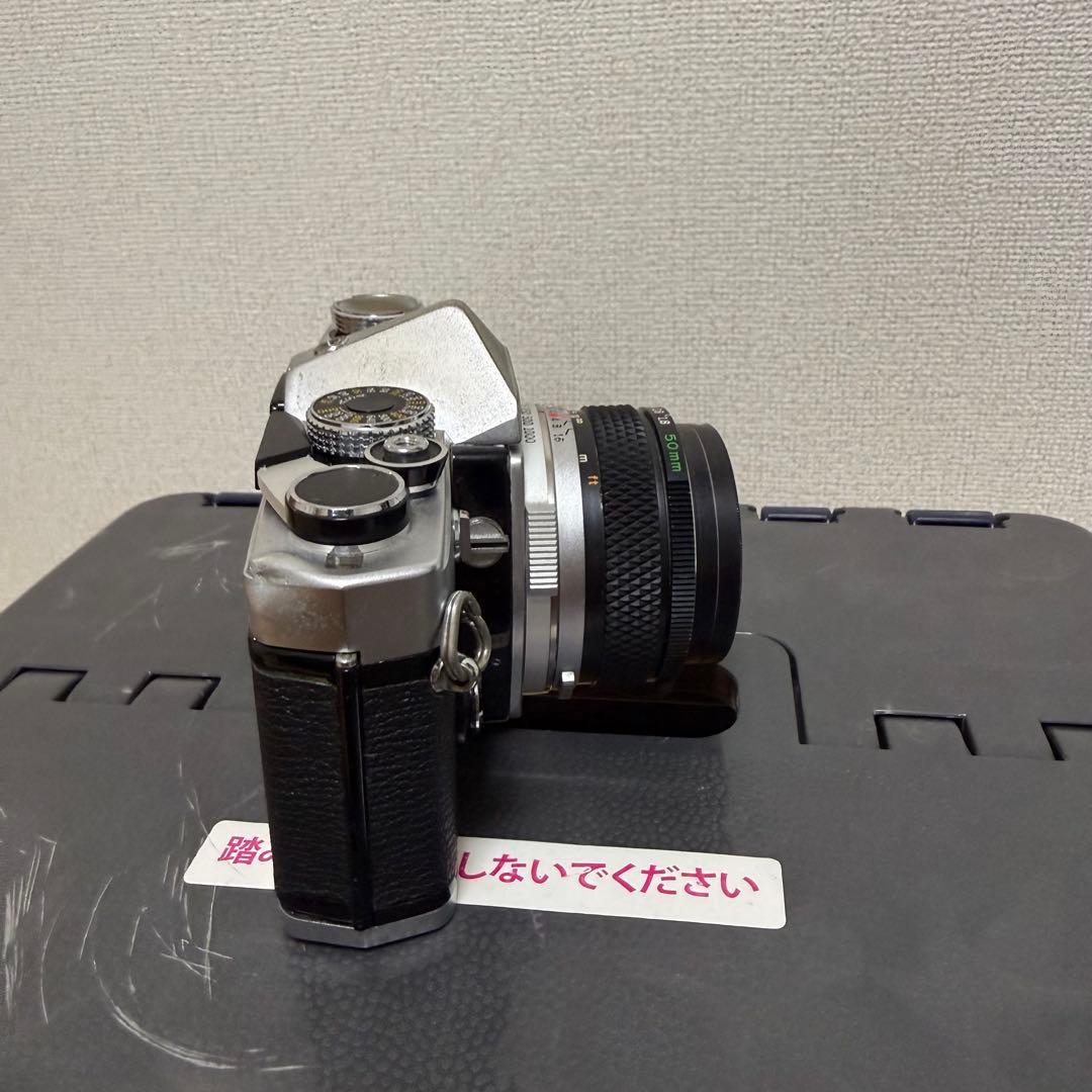 OLYMPUS OM-1 フィルム一眼レフ Zuiko 50mmF1.8レンズ付