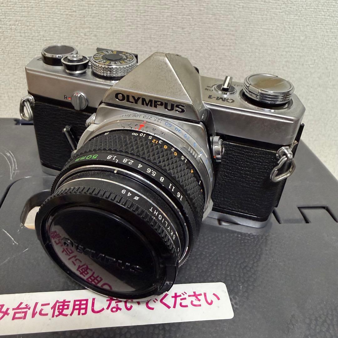 OLYMPUS OM-1 フィルム一眼レフ Zuiko 50mmF1.8レンズ付