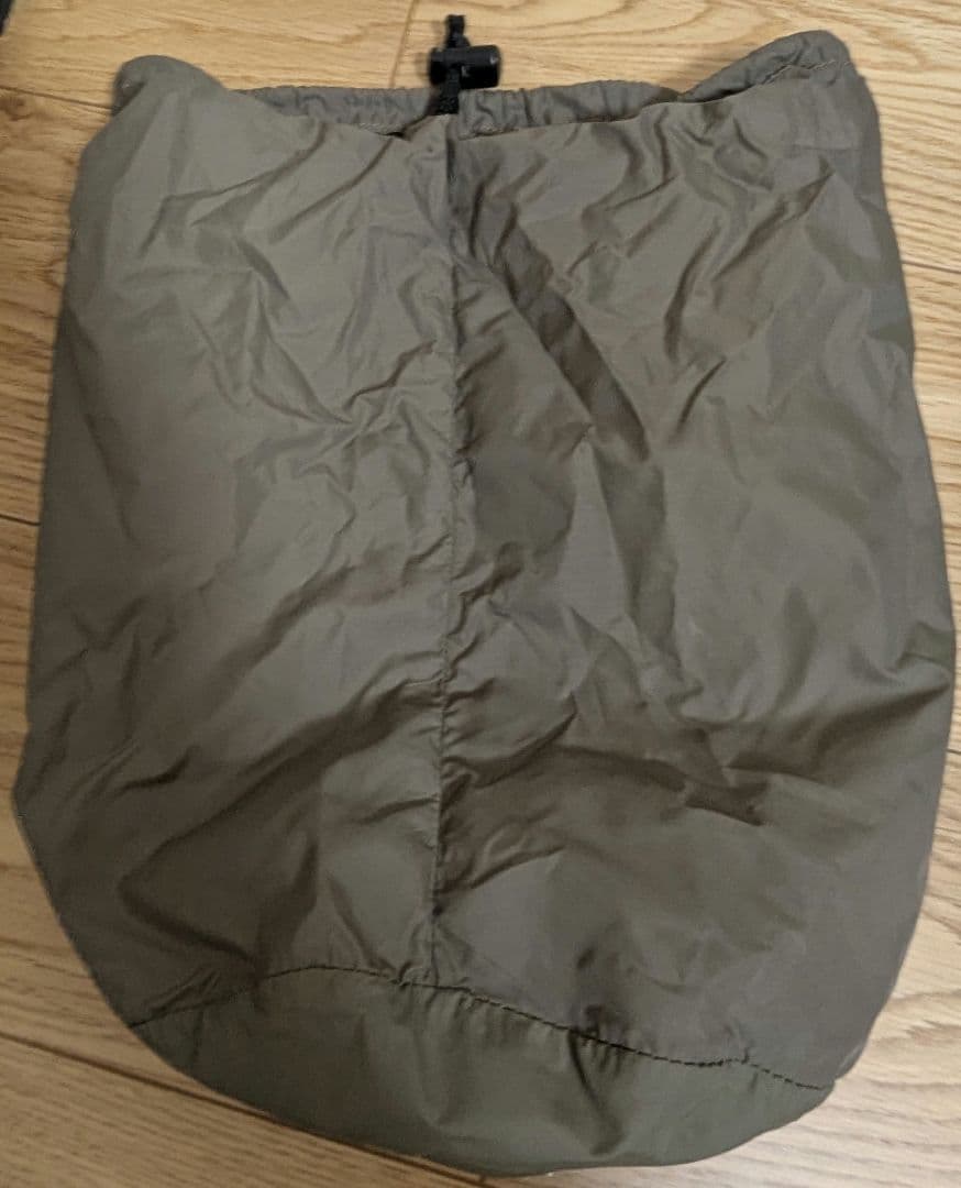 オランダ軍　SOFTY ダウンジャケット　リバーシブル　M　収納袋付