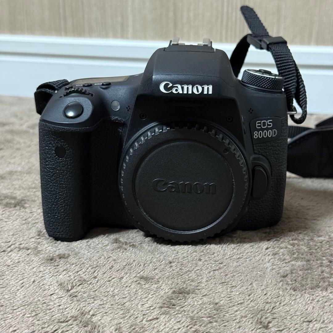 Canon キャノン　EOS 8000D ダブルズーム デジタルカメラ