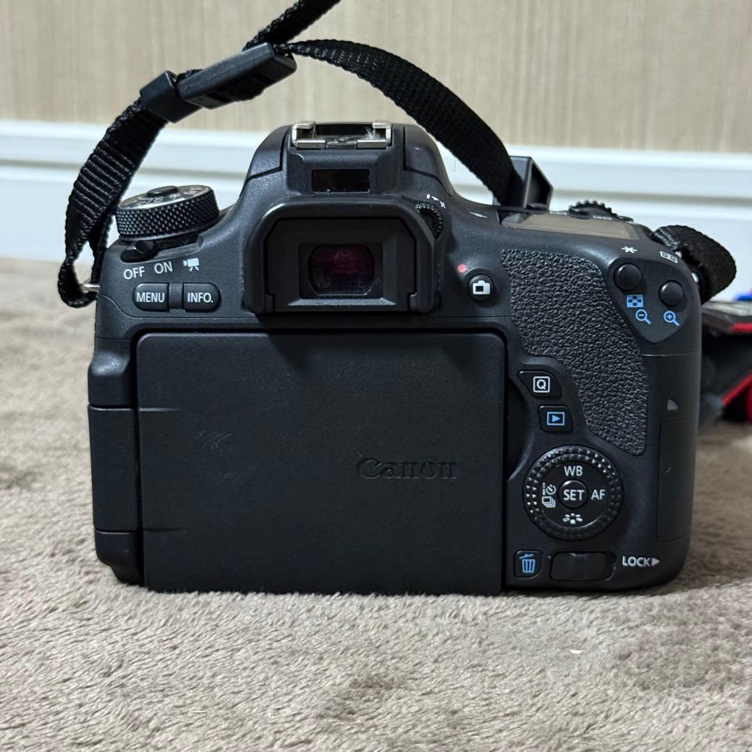 Canon キャノン　EOS 8000D ダブルズーム デジタルカメラ