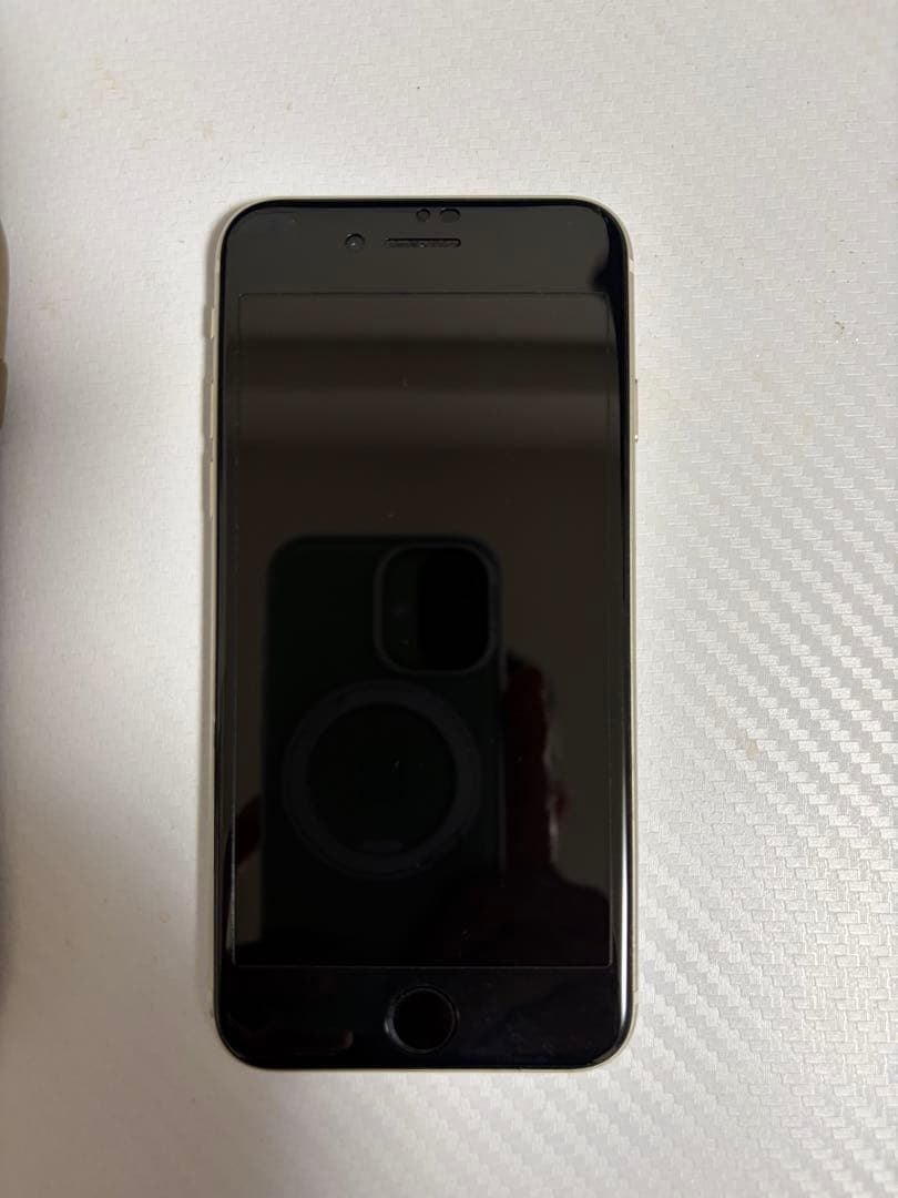 【若干値下げ】Apple iPhone SE 第3世代　64GB