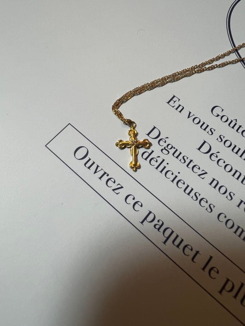 アーカーブラン AHKAH ミュゼクロスネックレス♡十字架 18K ダイヤモンド