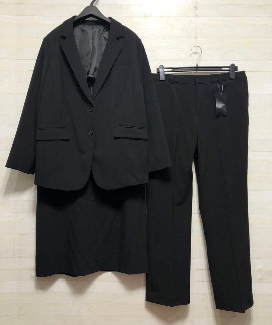 新品☆4L黒無地スーツ3点♪パンツ・スカート フォーマル・リクルート〇〇G182