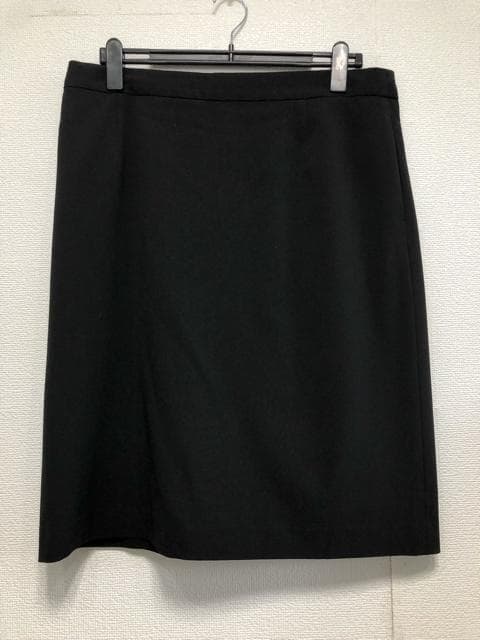 新品☆4L黒無地スーツ3点♪パンツ・スカート フォーマル・リクルート〇〇G182