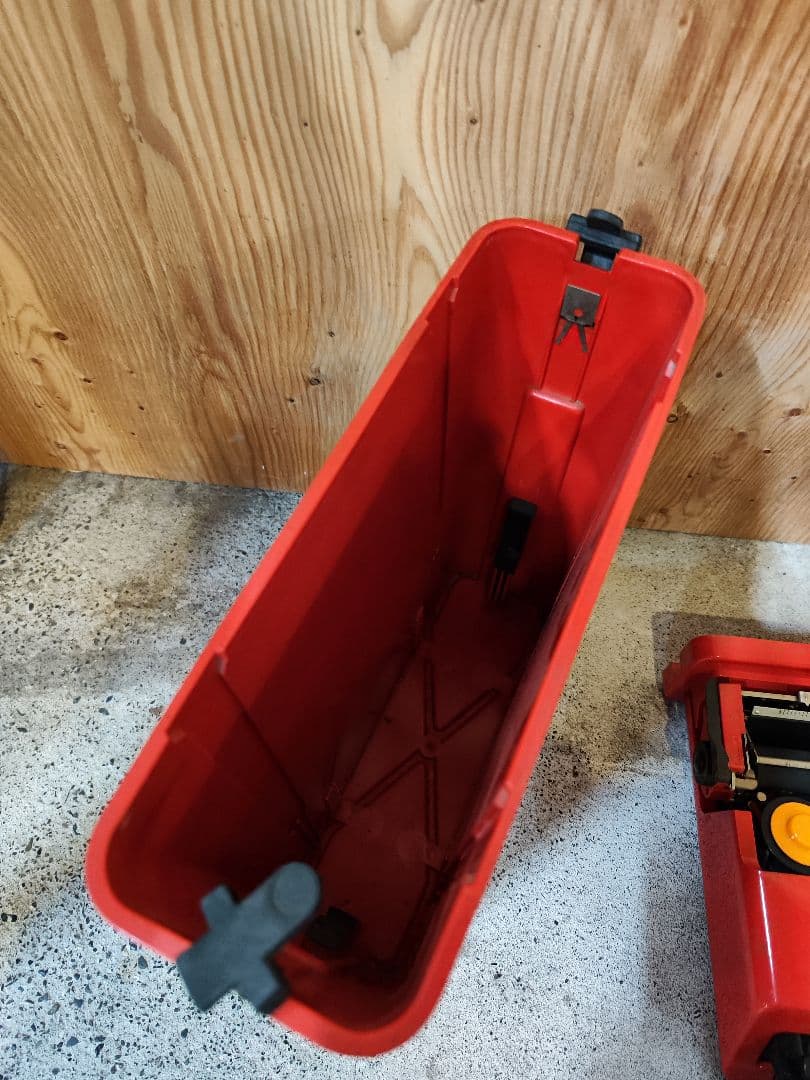 オリベッティ　タイプライター