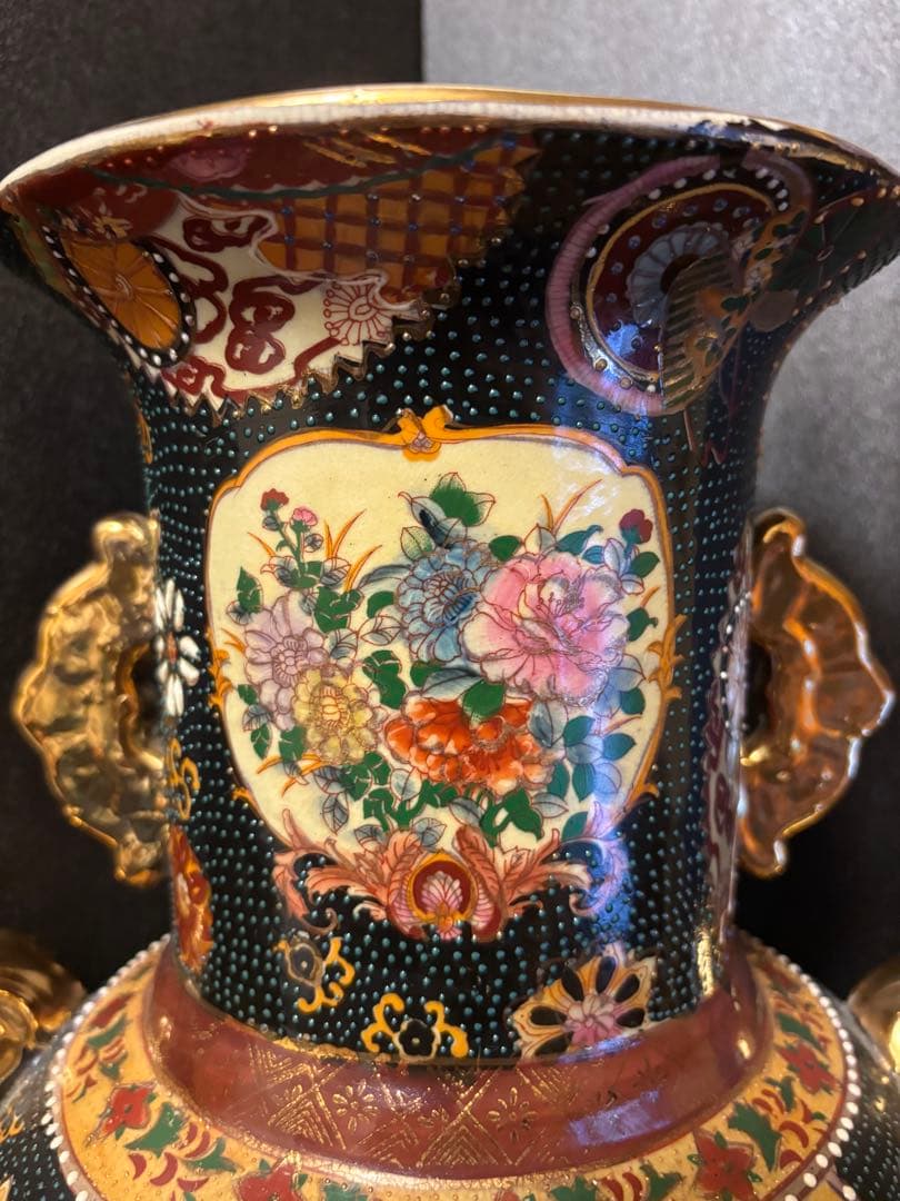 薩摩焼 大壺 着物美人画 騎馬武将 金彩色絵 青粒花瓶