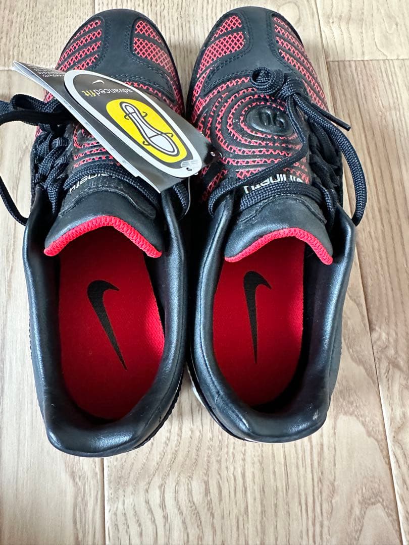 NIKEトータル90 シュート Ⅱ TF(ブラック×ホワイト)