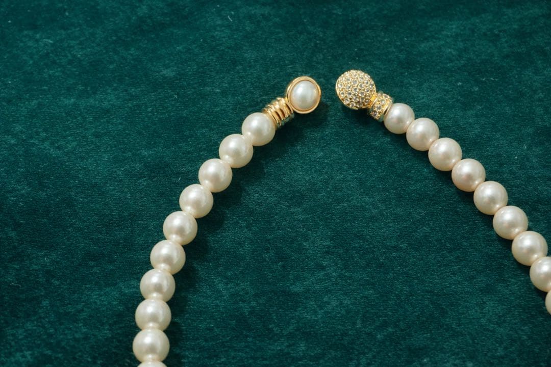 e*o様 パールとクリスタル装飾ネックレス