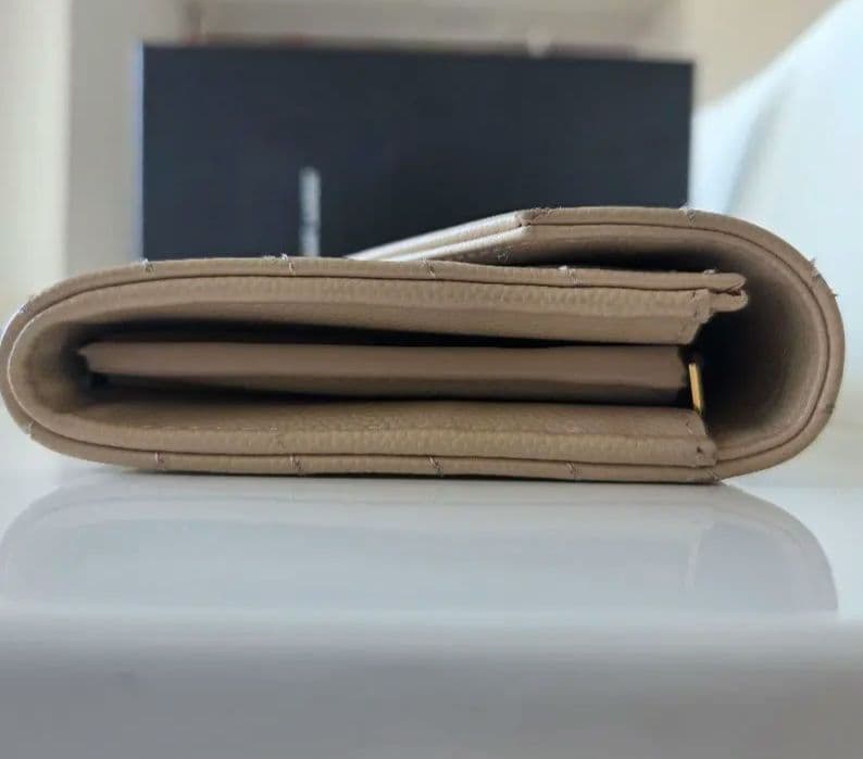 サンローラン YSL 長財布 ベージュ 正規品 付属品完備　週末お値下げ