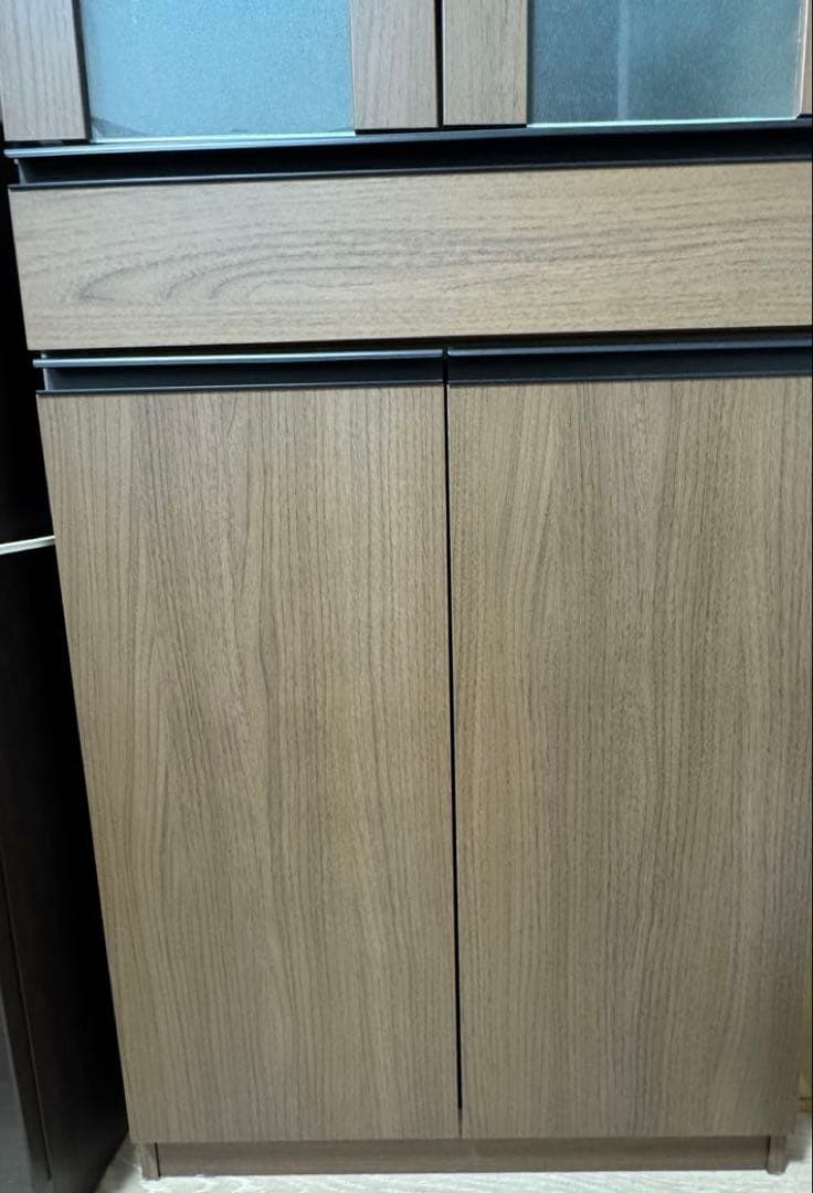 ニトリ　食器棚　ダークブラウン ガラス戸