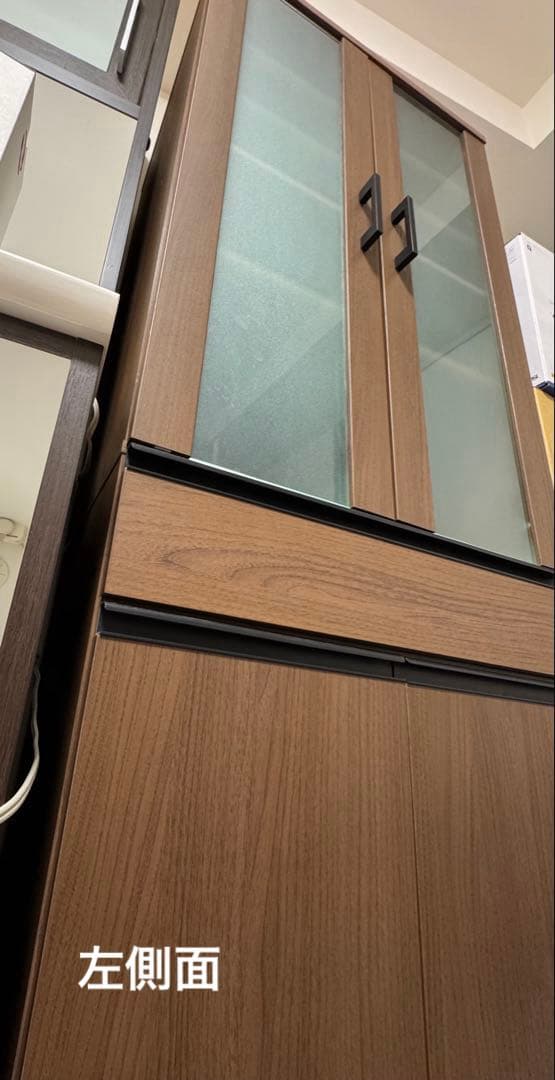 ニトリ　食器棚　ダークブラウン ガラス戸