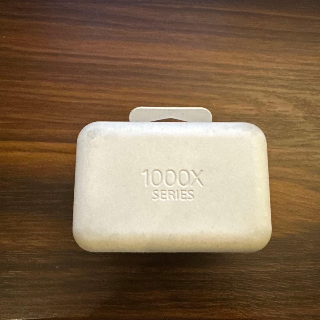 WF-1000XM4 ワイヤレスイヤホン　ブラック