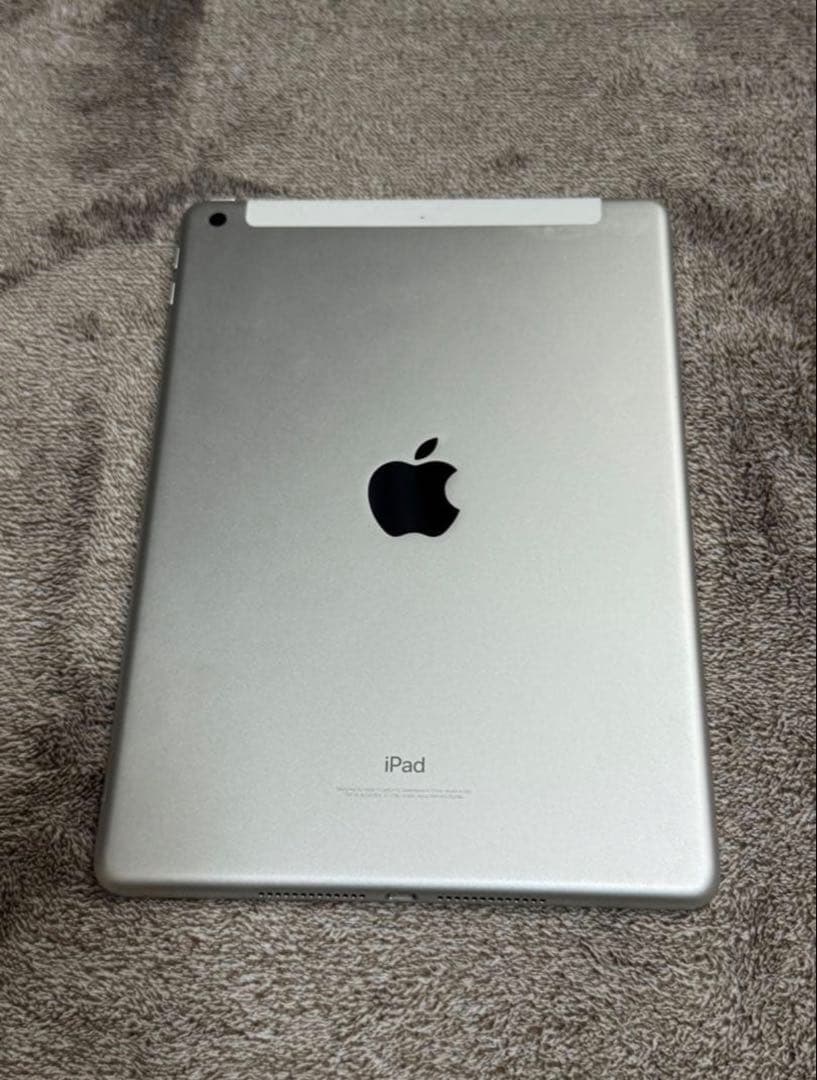 iPad 第6世代 32GB シルバー Wi-Fi+Cellular A1954
