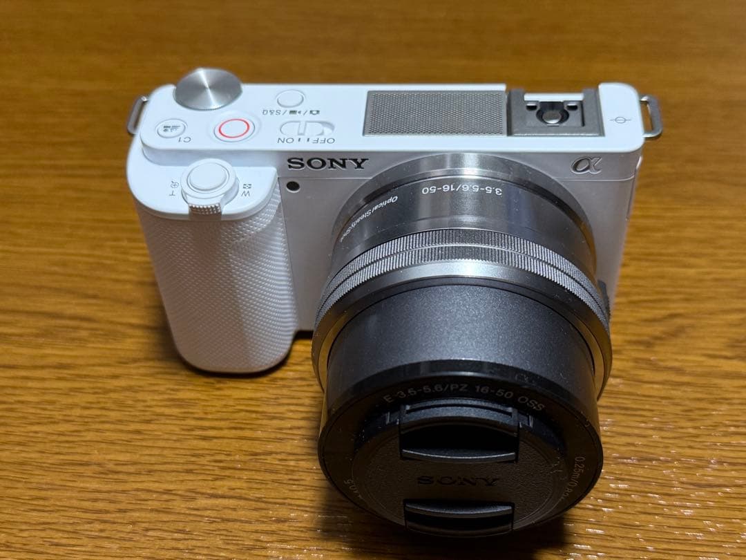 【ほぼ新品】SONY ZV-E10 デジタル一眼カメラVlogcam