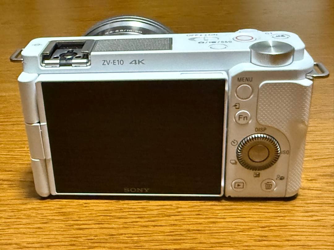 【ほぼ新品】SONY ZV-E10 デジタル一眼カメラVlogcam