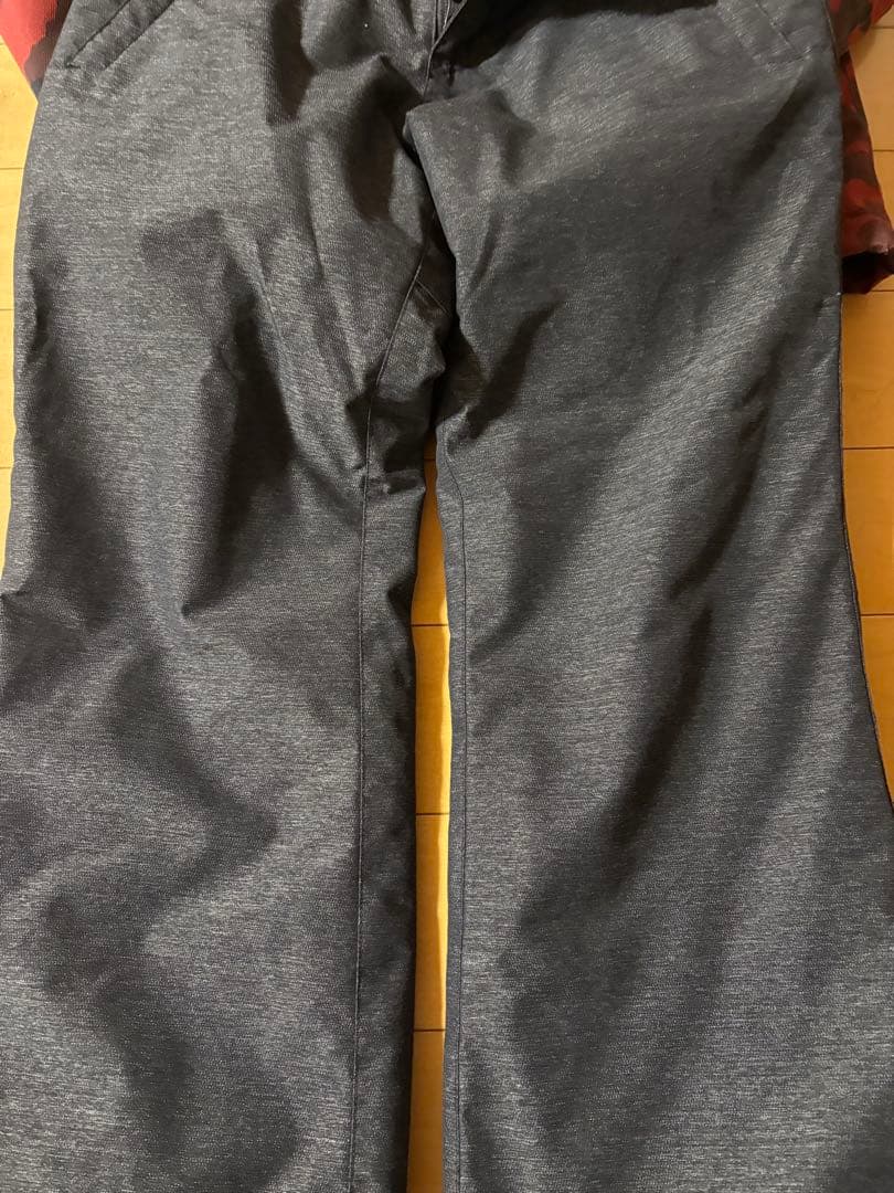 値下　volcom ボルコム　スノーボードウェア　US12 150センチジュニア