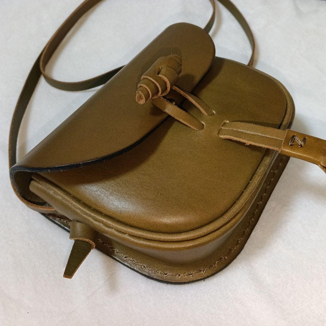 ヘルツ　タッセルポシェット