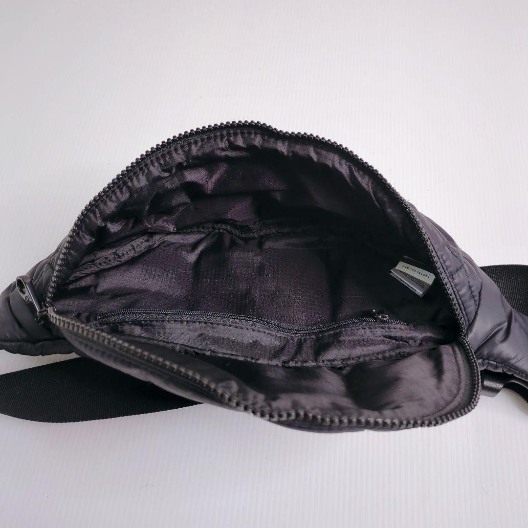 【美品】UGG　ボディバッグ　ウエストポーチ　キルティング　アグ　男女兼用