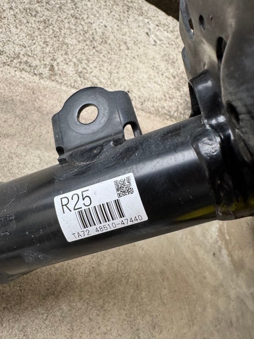 50プリウス後期純正サスペンション1式