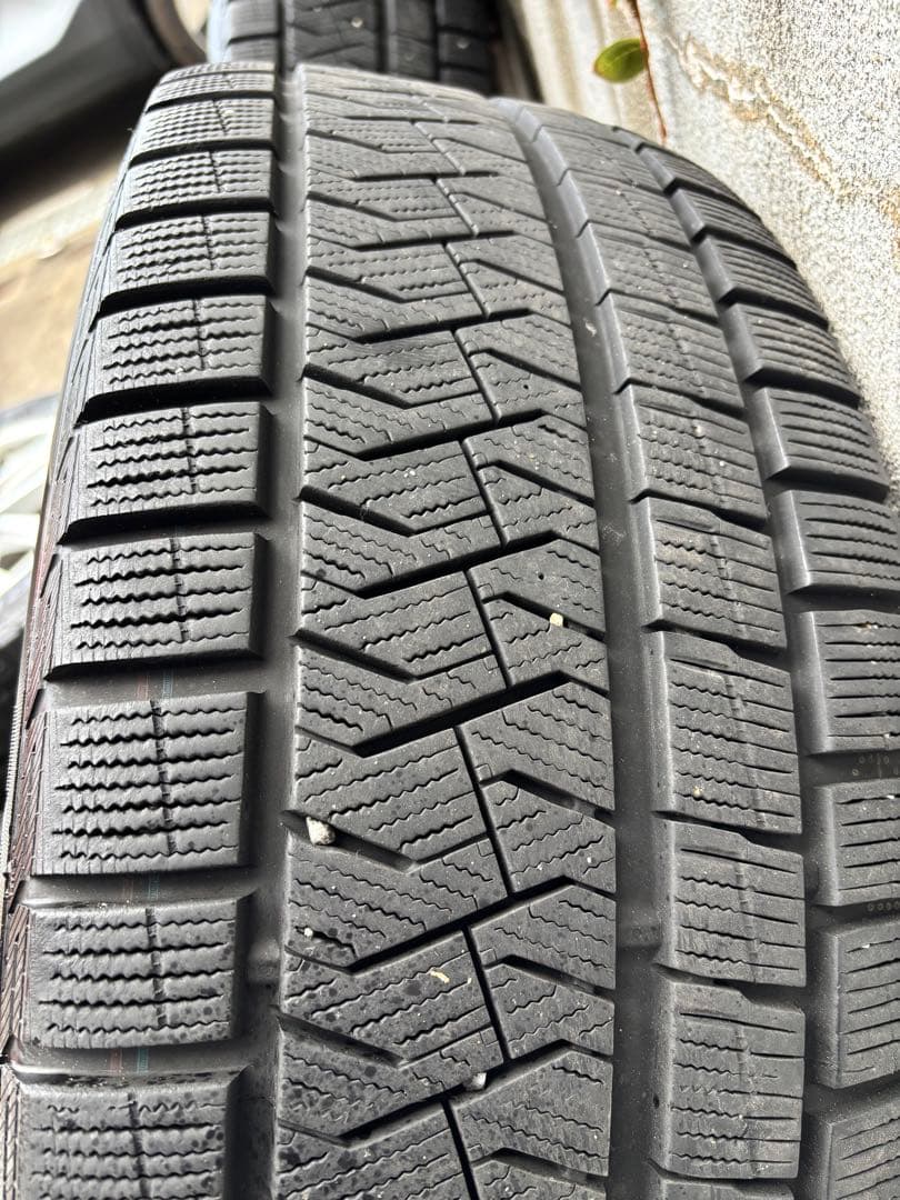 Volkswagen Tiguan 18インチ ホイール+スタッドレスセット