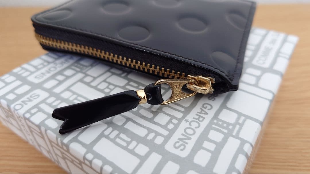 コムデギャルソン L字型ミニ財布 ポルカドット