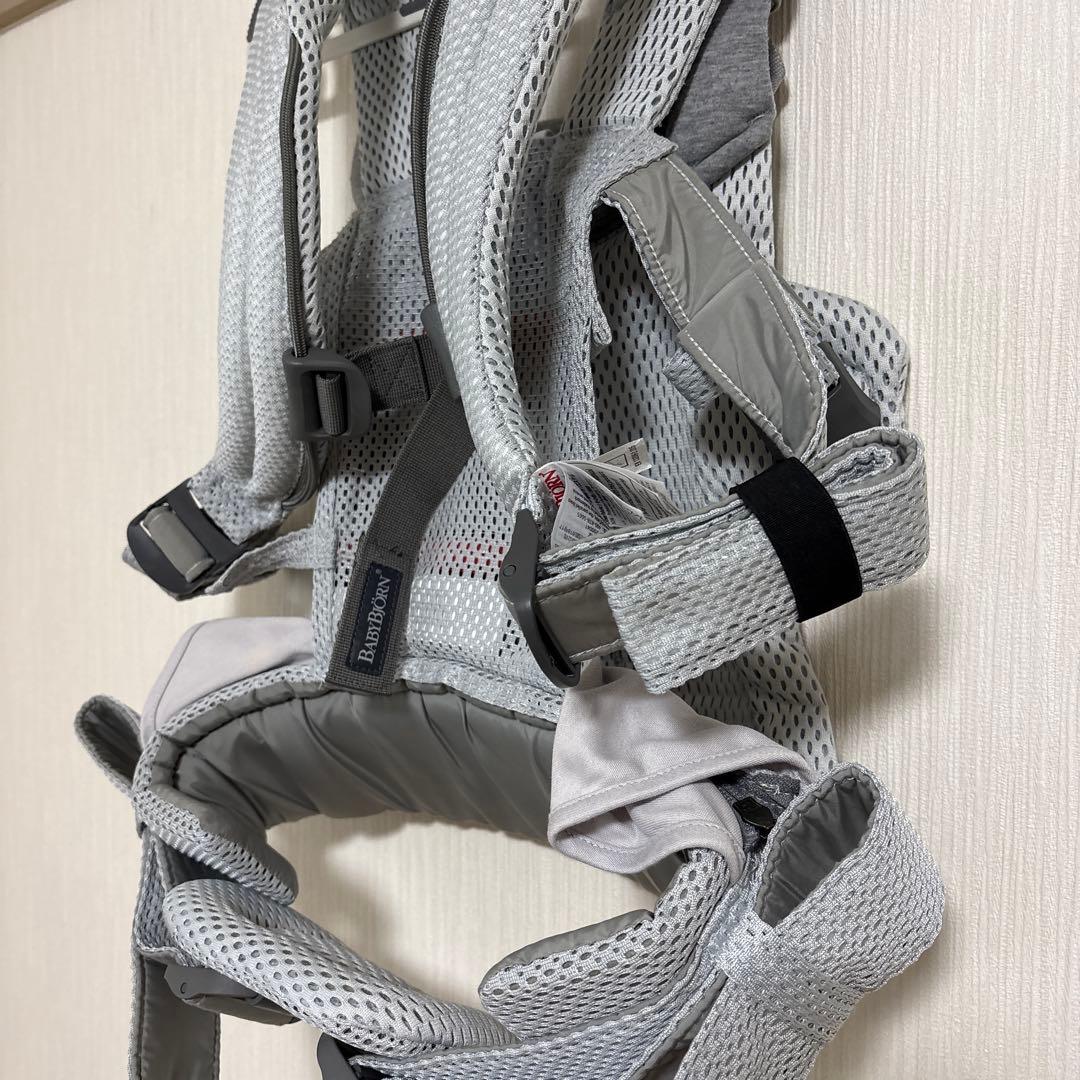 ベビービョルン　抱っこ紐　ベビーキャリアHARMONY シルバー