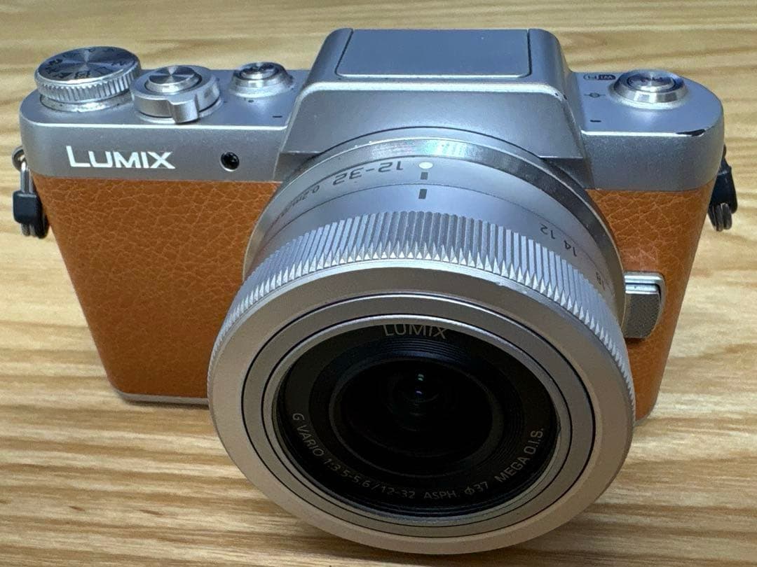 Panasonic DMC-GF7W ミラーレス一眼 カメラ