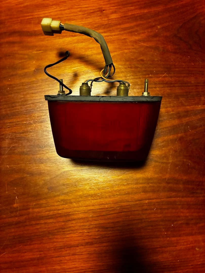 ゼファー400 テールランプ　希少