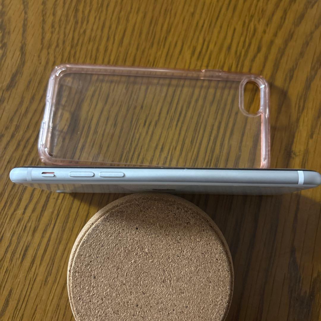 iPhoneSE (第2世代) ホワイト 美品　64GB SIMフリー