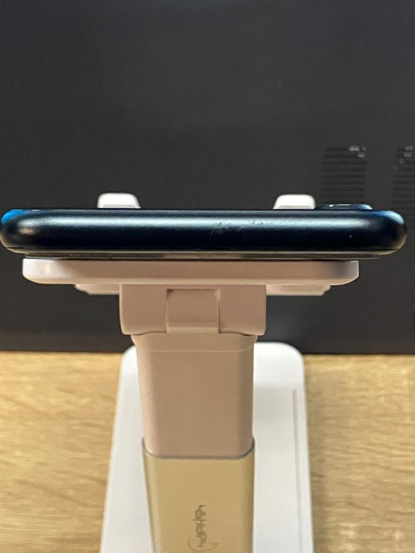 【最終値下】【美品】iPhone SE 第3世代 64GB