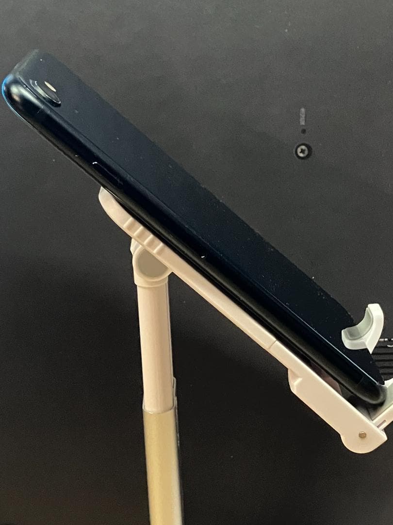 【最終値下】【美品】iPhone SE 第3世代 64GB