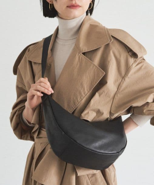 russet ソフトレザーラウンドショルダーバッグ ラシット