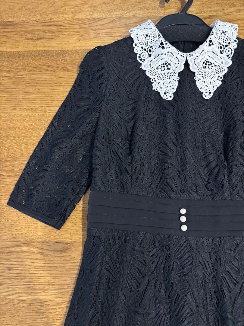 JEJAレースビッグカラー花柄ワンピースドレス レース襟付きブラックドレス