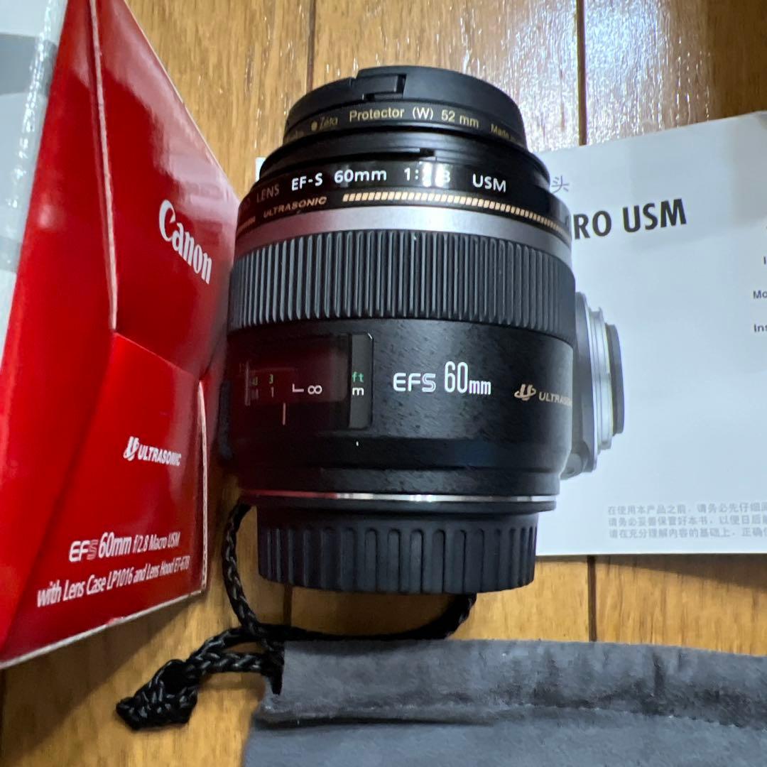 Canon EF-S 60mm f/2.8 Macro USM 本体