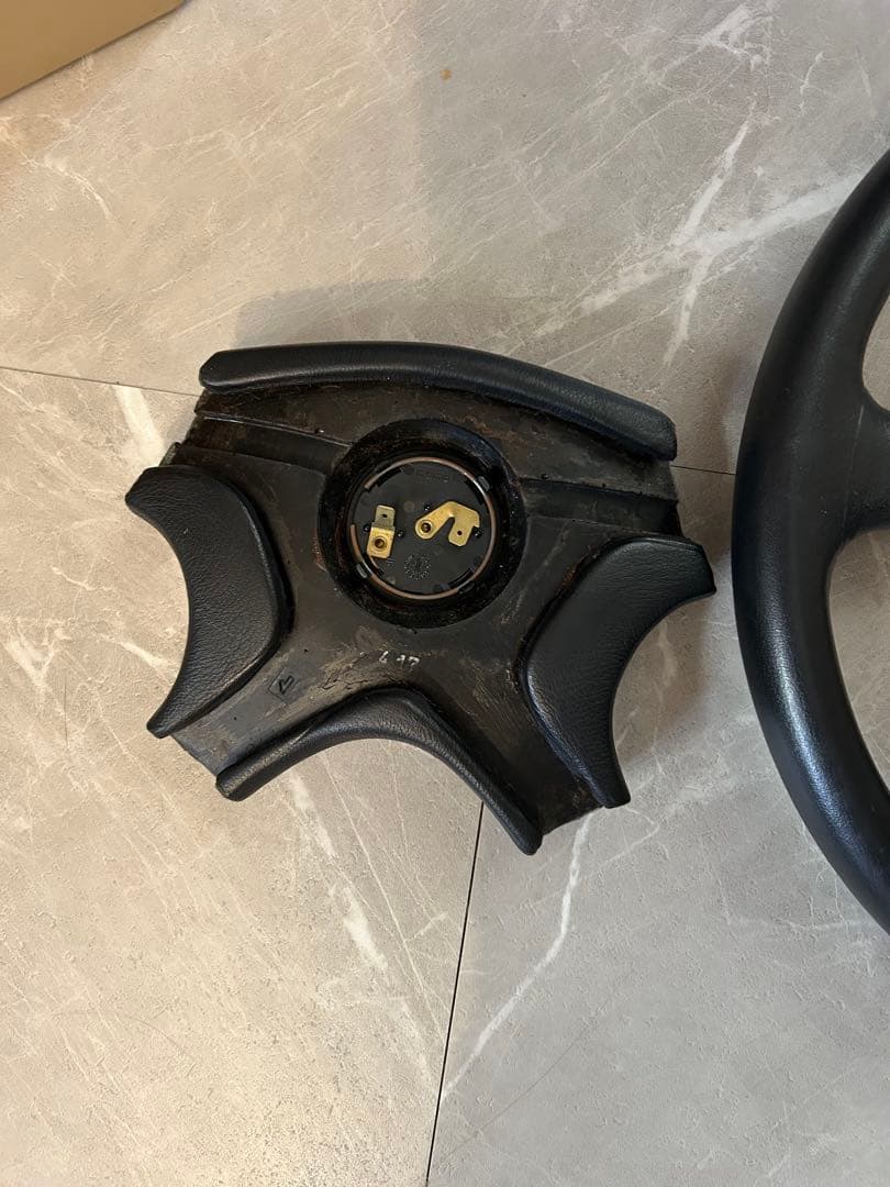 MOMOハンドル　ステアリングホィール　モモ　当時物？