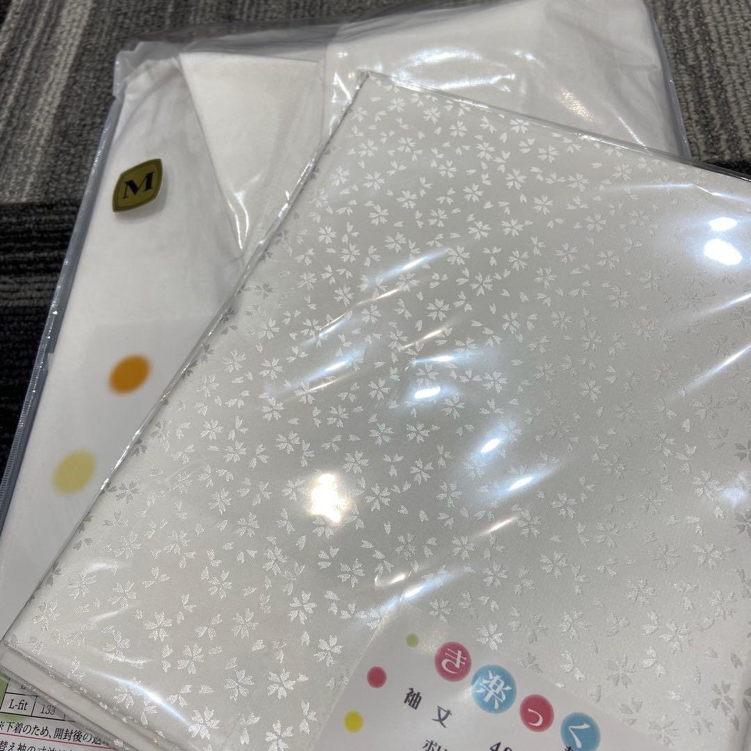 【替袖付き】衿秀 き楽っく長襦袢 袷用　Mサイズ/替袖【小桜】