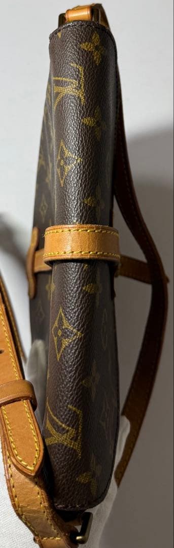 LOUIS VUITTON ショルダーバッグ モノグラム GM M51232