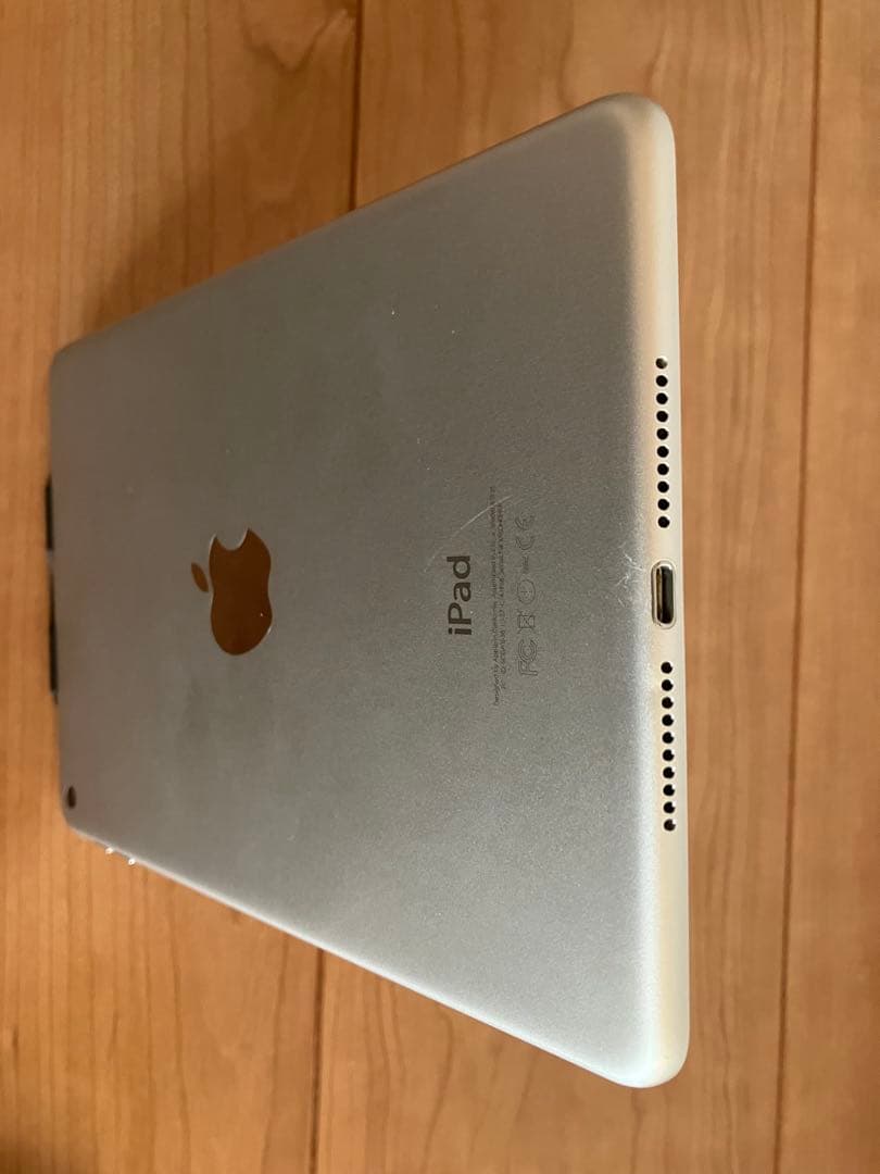 Apple iPad mini 4 128GB シルバー　バッテリー新品