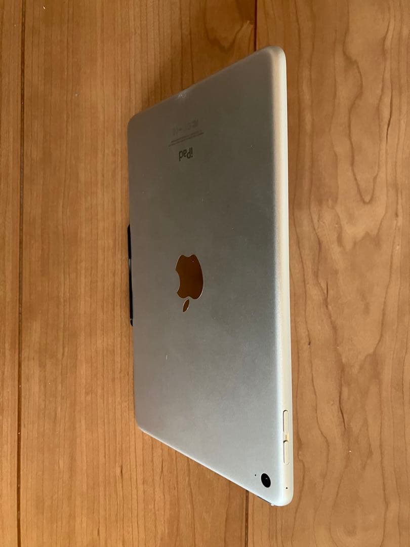 Apple iPad mini 4 128GB シルバー　バッテリー新品