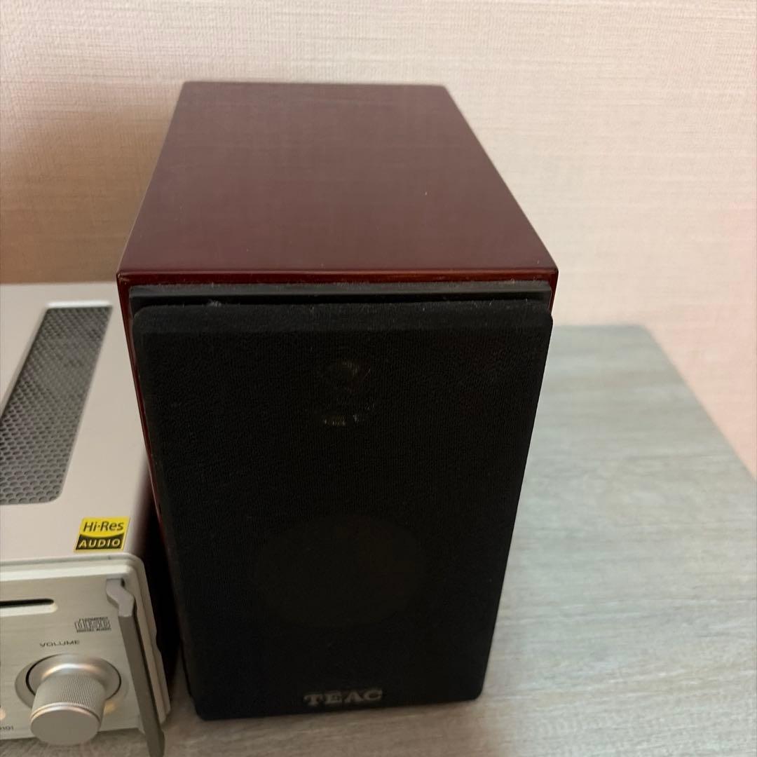 ラジオ・コンポ TEAC CD RECEIVER CR-H101